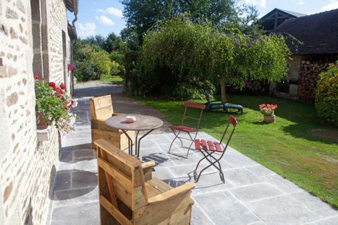 Chambre D'Hote Courtoux Saint-Denis-sur-Sarthon Ngoại thất bức ảnh