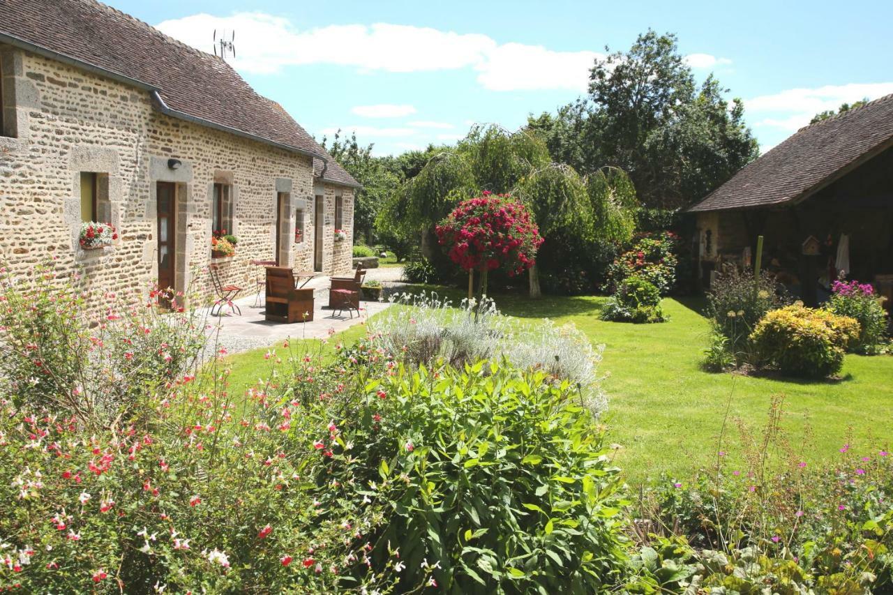 Chambre D'Hote Courtoux Saint-Denis-sur-Sarthon Ngoại thất bức ảnh