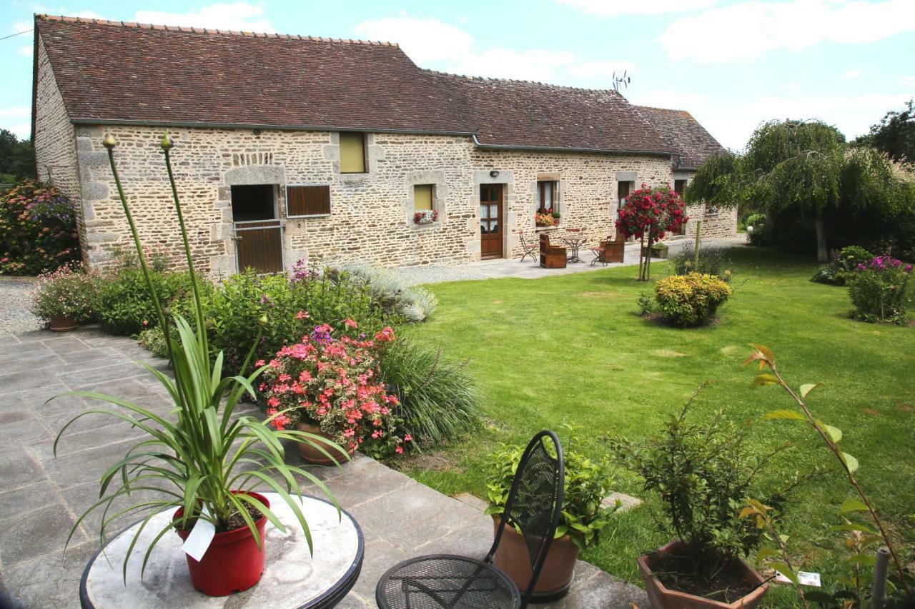 Chambre D'Hote Courtoux Saint-Denis-sur-Sarthon Ngoại thất bức ảnh